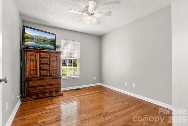 1478 Farmington Hills Drive, Conover, NC 28613