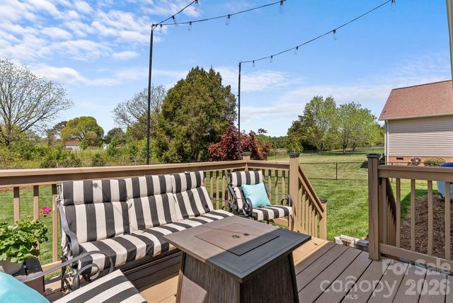 1478 Farmington Hills Drive, Conover, NC 28613