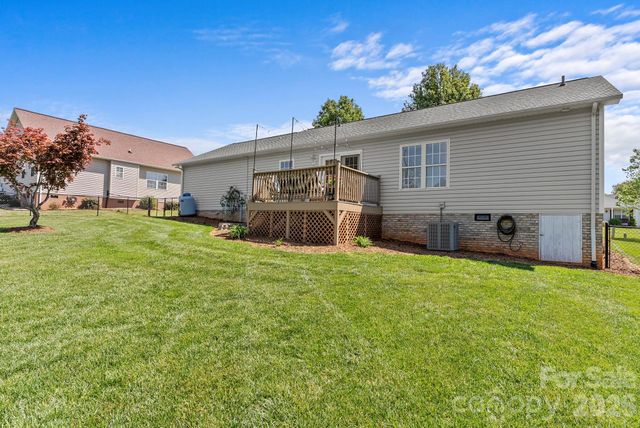 1478 Farmington Hills Drive, Conover, NC 28613