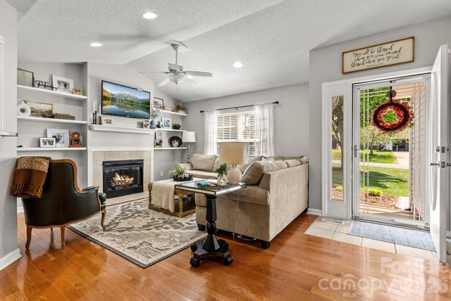 1478 Farmington Hills Drive, Conover, NC 28613