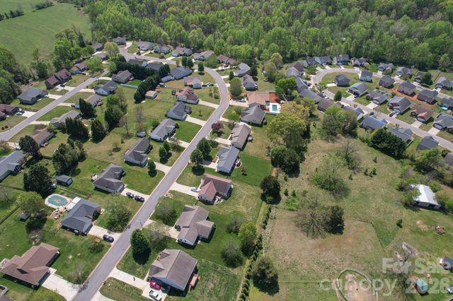 1478 Farmington Hills Drive, Conover, NC 28613