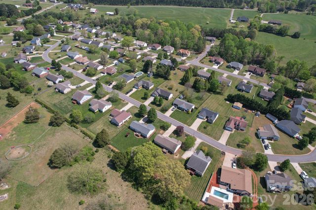 1478 Farmington Hills Drive, Conover, NC 28613