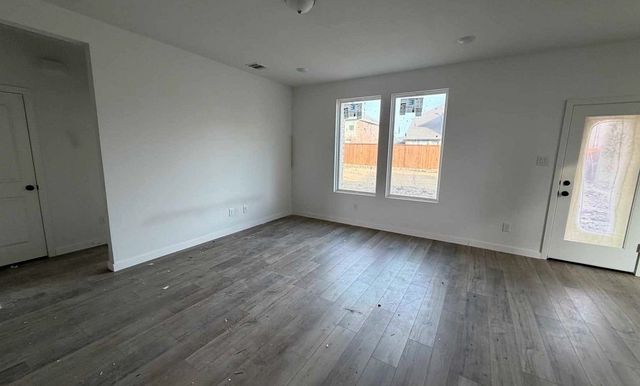 1328 Parkdale Street, Forney, TX 75126