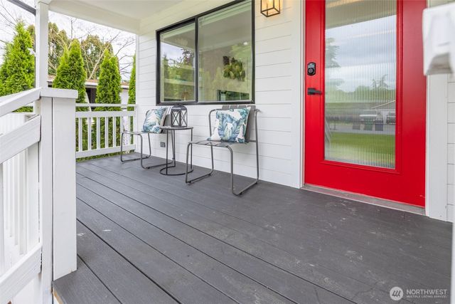 106 Aspen Lane S, Pacific, WA 98047