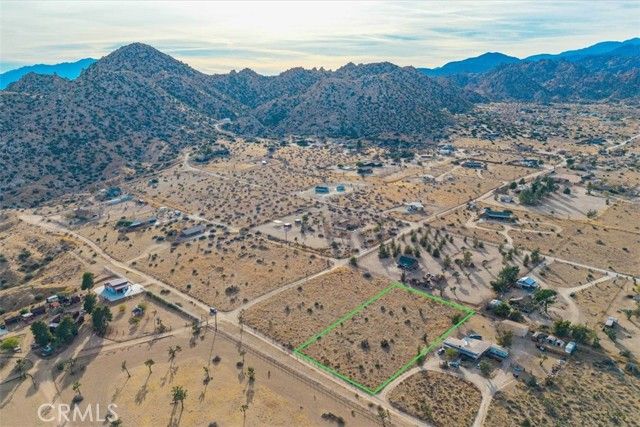 59 Curtis Road, Pioneertown, CA 92268
