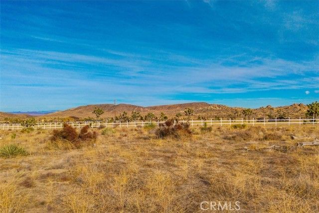 59 Curtis Road, Pioneertown, CA 92268