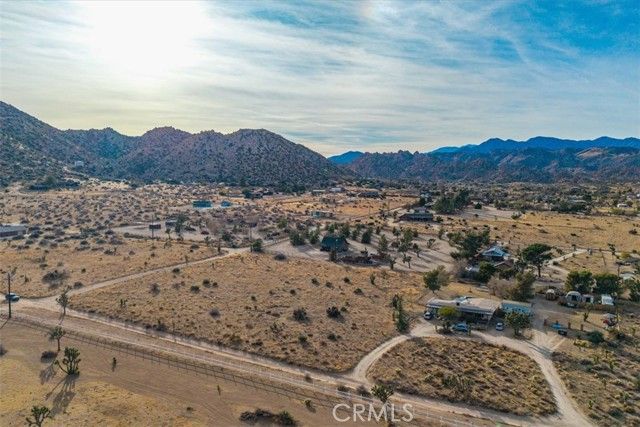 59 Curtis Road, Pioneertown, CA 92268