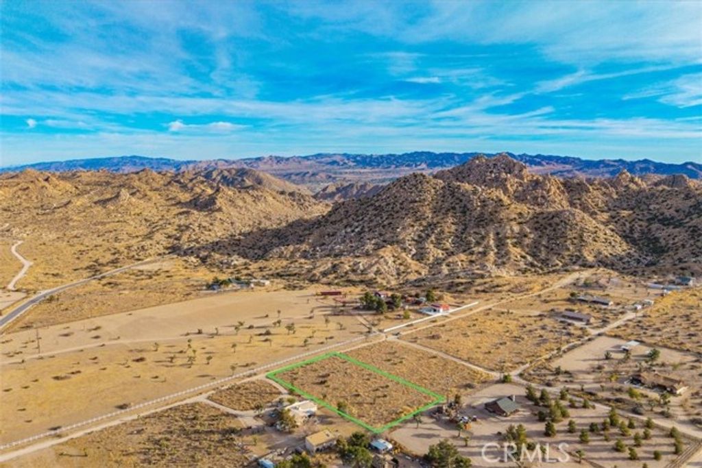 59 Curtis Road, Pioneertown, CA 92268