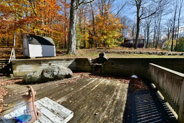 4 DELAVAN Avenue, Greenfield, NY 12850