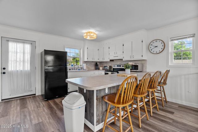 115 SE 43rd Street, Oak Island, NC 28465