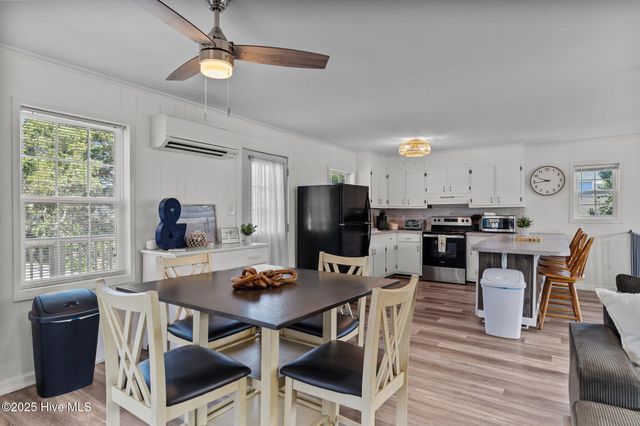 115 SE 43rd Street, Oak Island, NC 28465