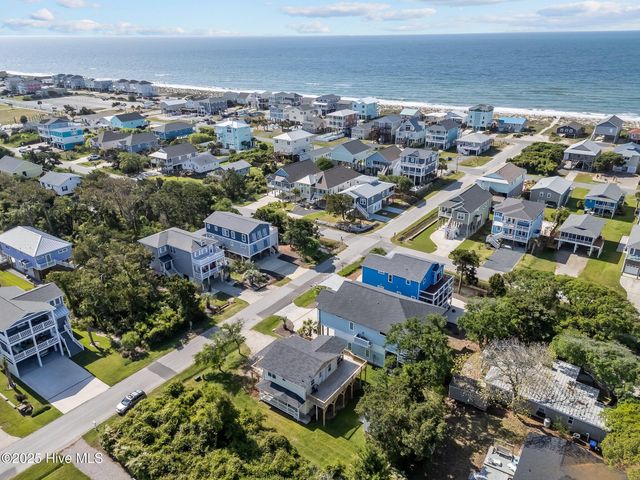 115 SE 43rd Street, Oak Island, NC 28465