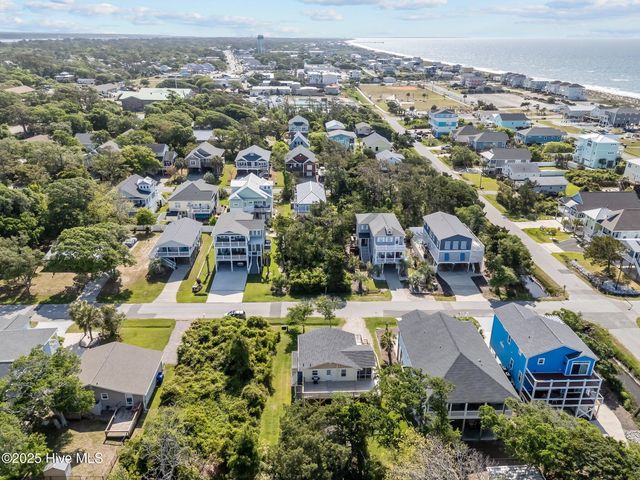 115 SE 43rd Street, Oak Island, NC 28465