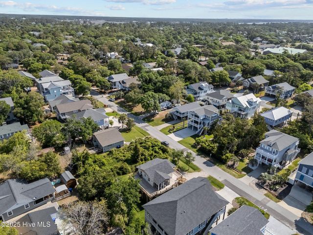 115 SE 43rd Street, Oak Island, NC 28465