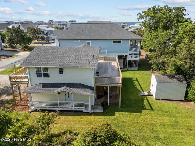 115 SE 43rd Street, Oak Island, NC 28465
