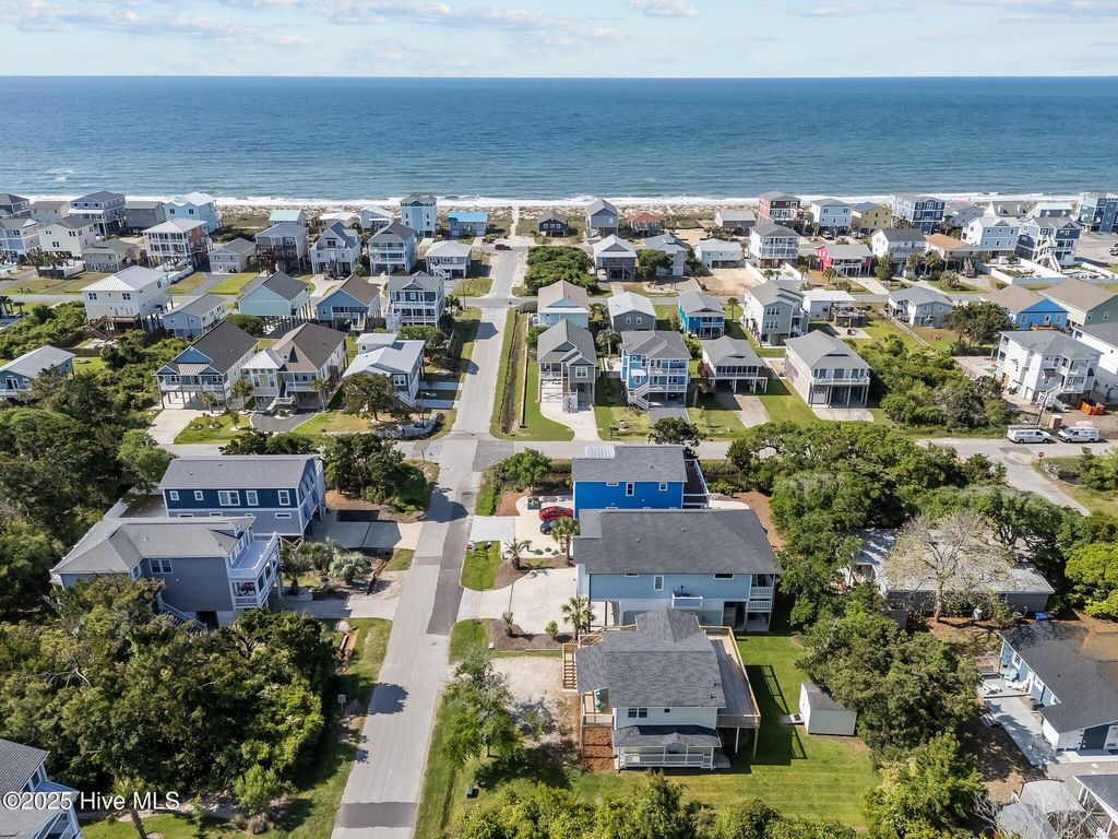 115 SE 43rd Street, Oak Island, NC 28465