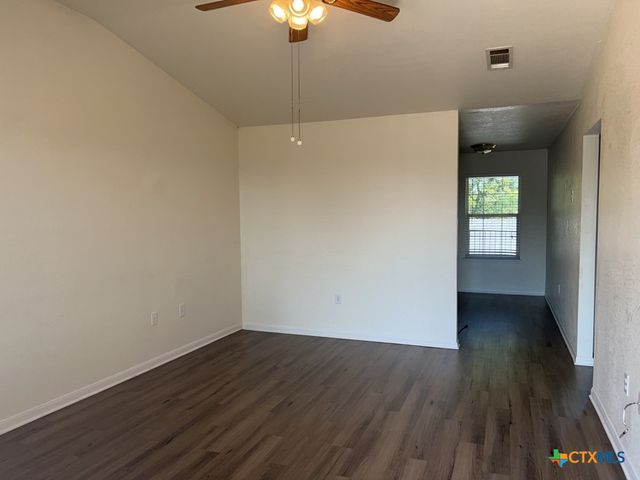 301 W Avenue D, Copperas Cove, TX 76522