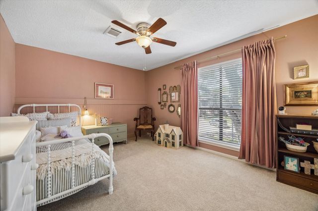 2107 Ashgrove Drive, Houston, TX 77077