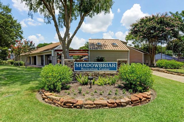 2107 Ashgrove Drive, Houston, TX 77077