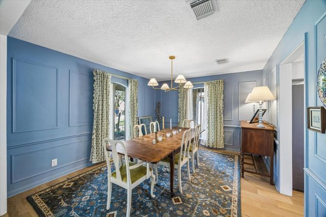 2107 Ashgrove Drive, Houston, TX 77077