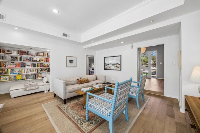 2107 Ashgrove Drive, Houston, TX 77077