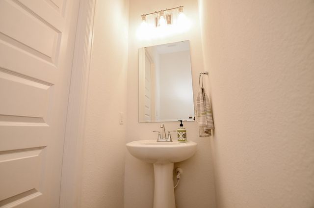 1413 Swayze Street, Magnolia, TX 77354