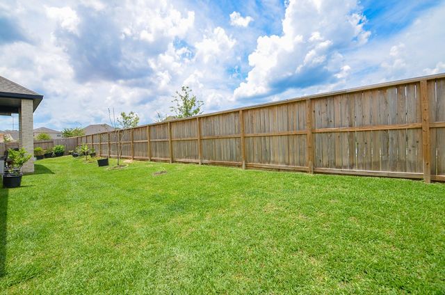 1413 Swayze Street, Magnolia, TX 77354