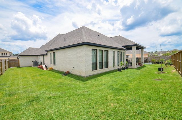 1413 Swayze Street, Magnolia, TX 77354