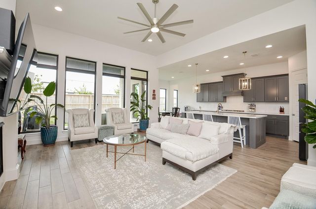 1413 Swayze Street, Magnolia, TX 77354