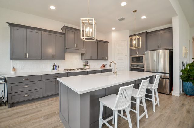 1413 Swayze Street, Magnolia, TX 77354
