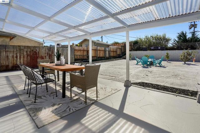 939 Bradley Dr, Daly City, CA 94015