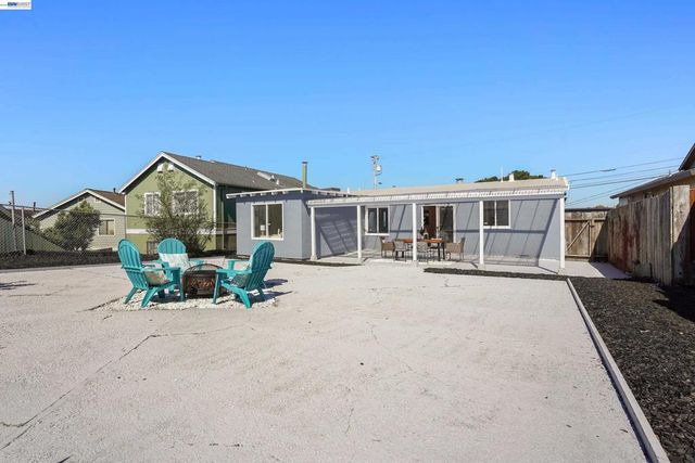 939 Bradley Dr, Daly City, CA 94015
