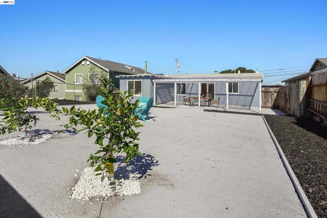 939 Bradley Dr, Daly City, CA 94015