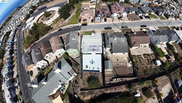 939 Bradley Dr, Daly City, CA 94015