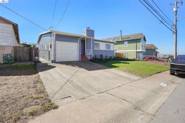 939 Bradley Dr, Daly City, CA 94015