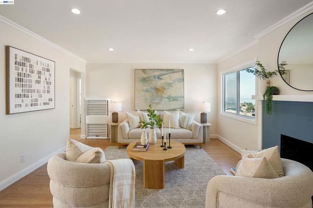 939 Bradley Dr, Daly City, CA 94015