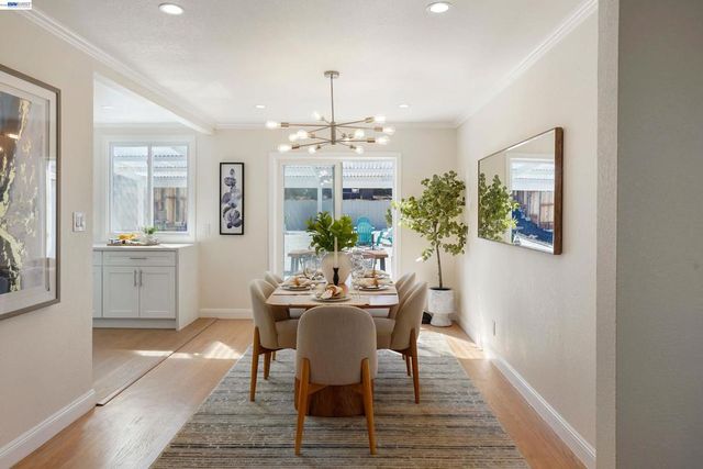 939 Bradley Dr, Daly City, CA 94015
