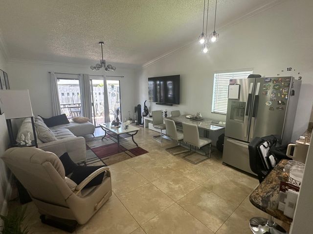 3801 INLET Circle, Greenacres, FL 33463