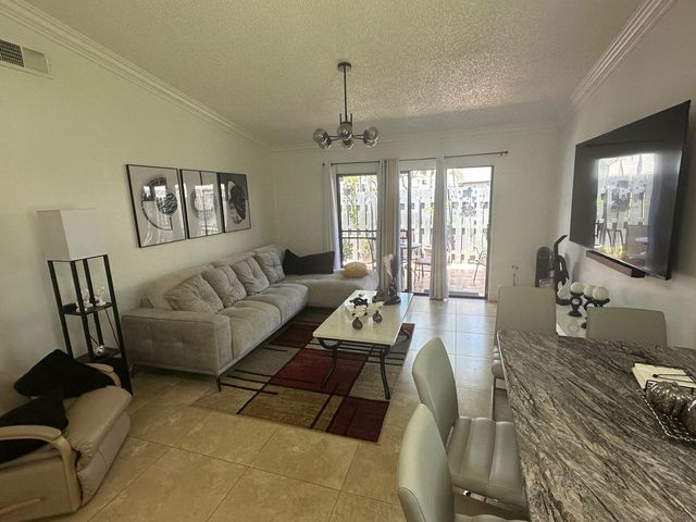 3801 INLET Circle, Greenacres, FL 33463