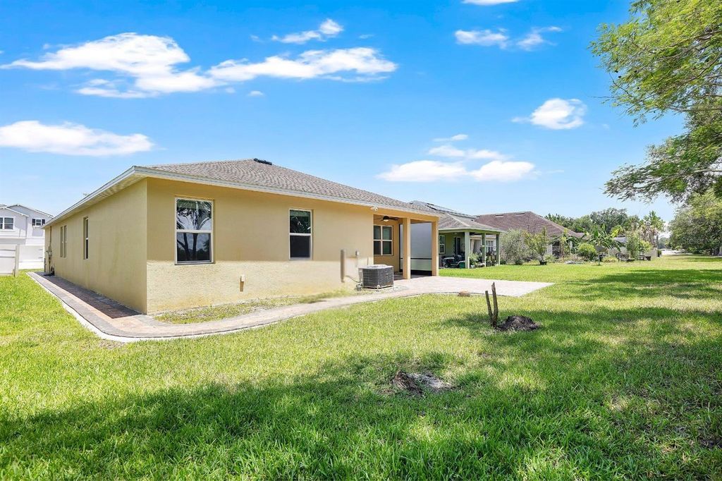 Image 19 of property listing at 14254 SERANOA DRIVE, Orlando, FL 32824