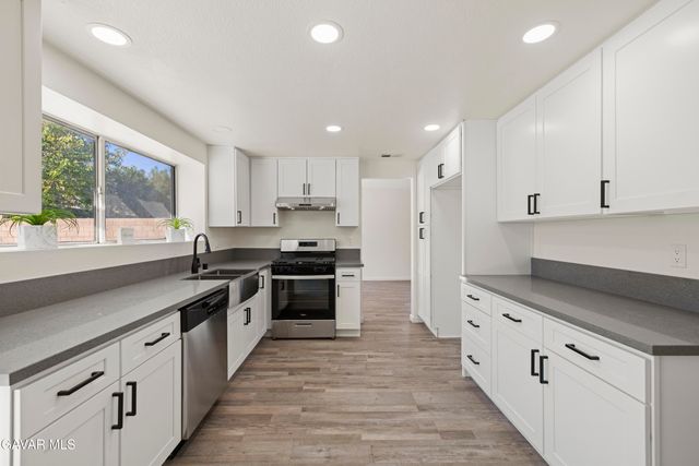 4554 Moonraker Road, Palmdale, CA 93552