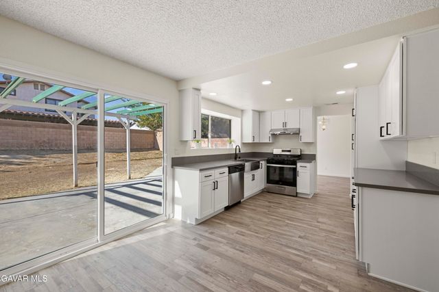 4554 Moonraker Road, Palmdale, CA 93552