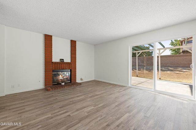 4554 Moonraker Road, Palmdale, CA 93552