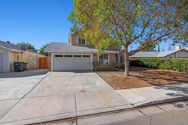 4554 Moonraker Road, Palmdale, CA 93552