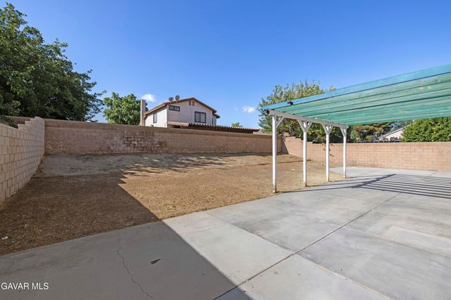 4554 Moonraker Road, Palmdale, CA 93552