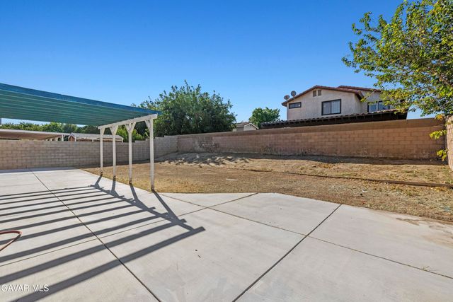 4554 Moonraker Road, Palmdale, CA 93552