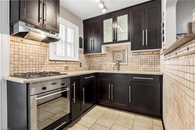 138 Robinson RD, Hampton, VA 23661