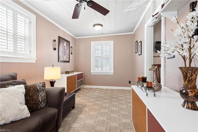 138 Robinson RD, Hampton, VA 23661