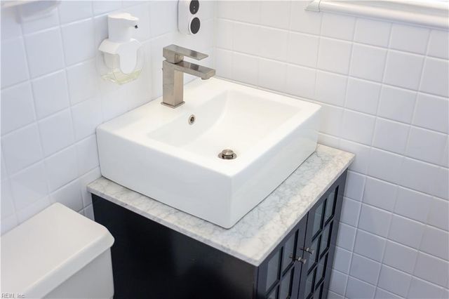 138 Robinson RD, Hampton, VA 23661