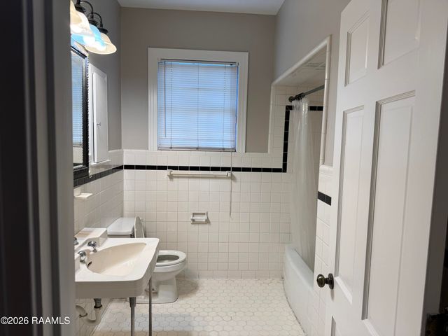 118 W Lawrence Street, New Iberia, LA 70563